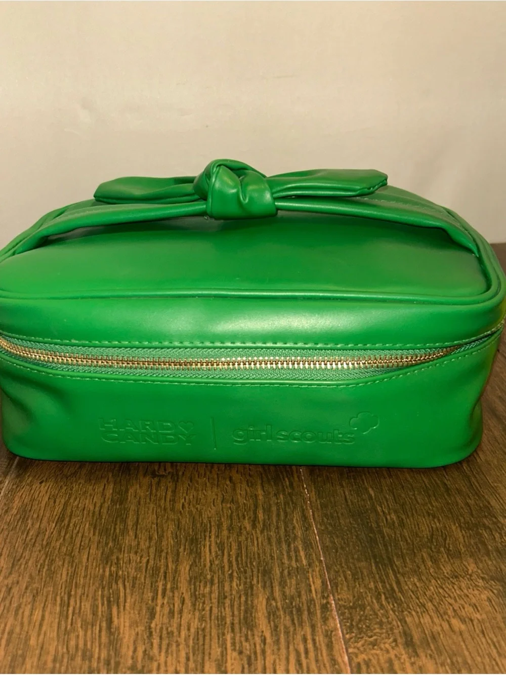Hard Candy X Girl Scouts Mint Cosmetics Makeup Bag Great Condition